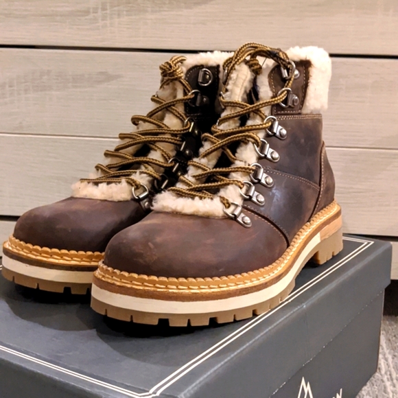 Alpine Casual Boots - Picture 3 of 3